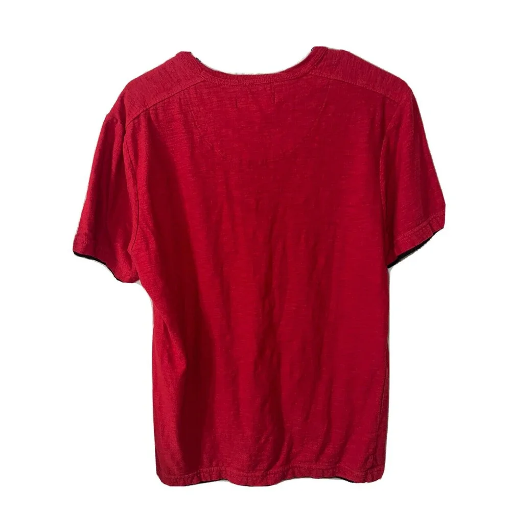 GUESS Mens Shirt Size Medium Red Pullover Half Button Short Sleeve - Picture 2 of 2